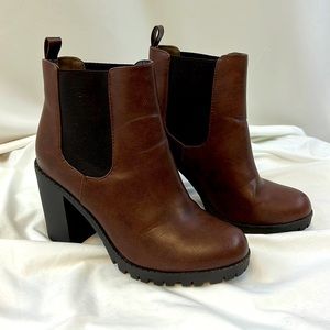 Soda 3.5” Stacked Heel Brown Faux Leather Slip On Boot Size 8 1/2